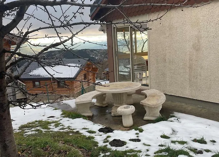 Family Fenced Garden Mountain View Font-Romeu-Odeillo-Via