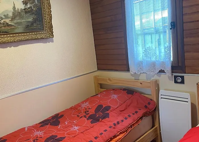 Family Fenced Garden Mountain View Font-Romeu-Odeillo-Via